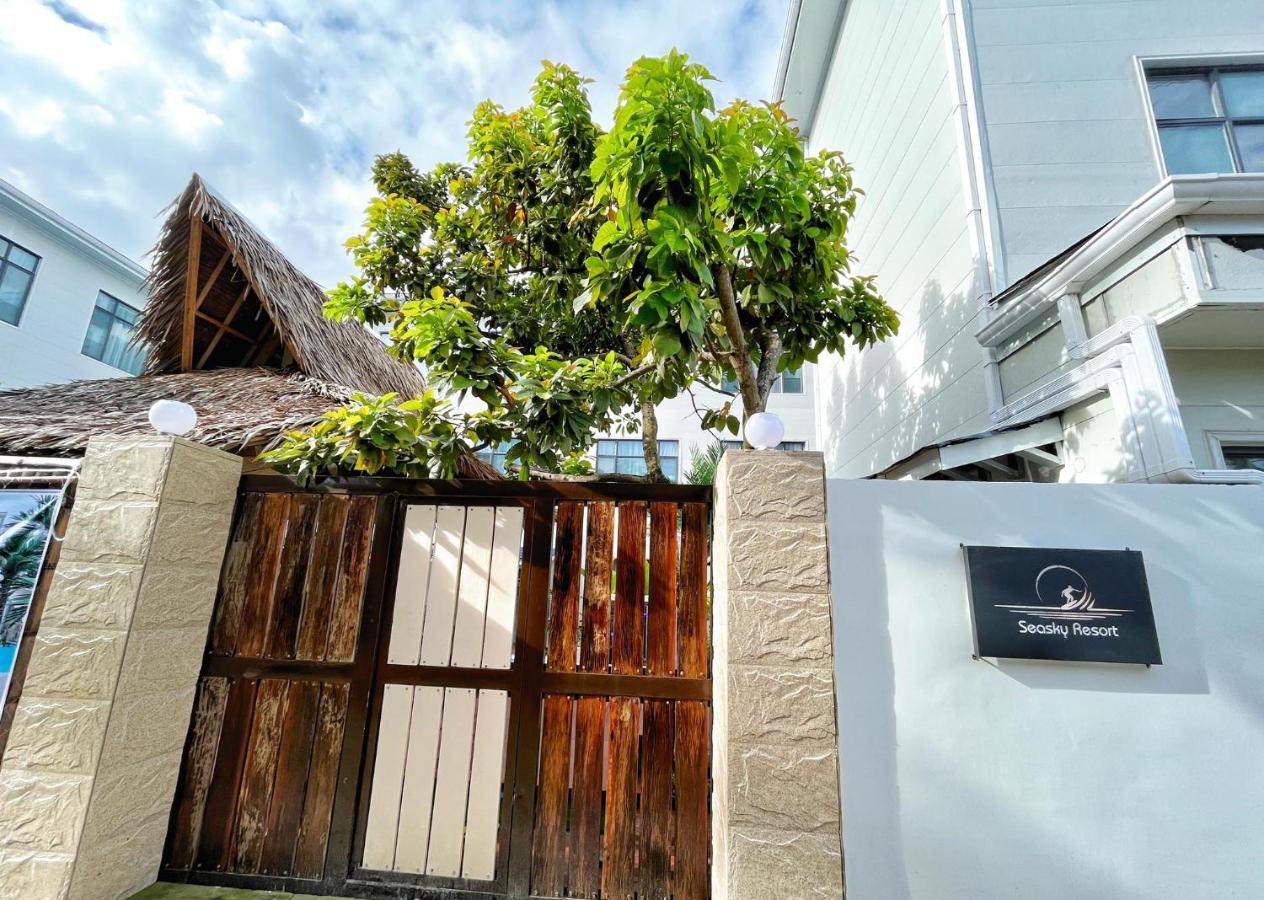 Siargao Seasky Resort Catangnan Exteriör bild