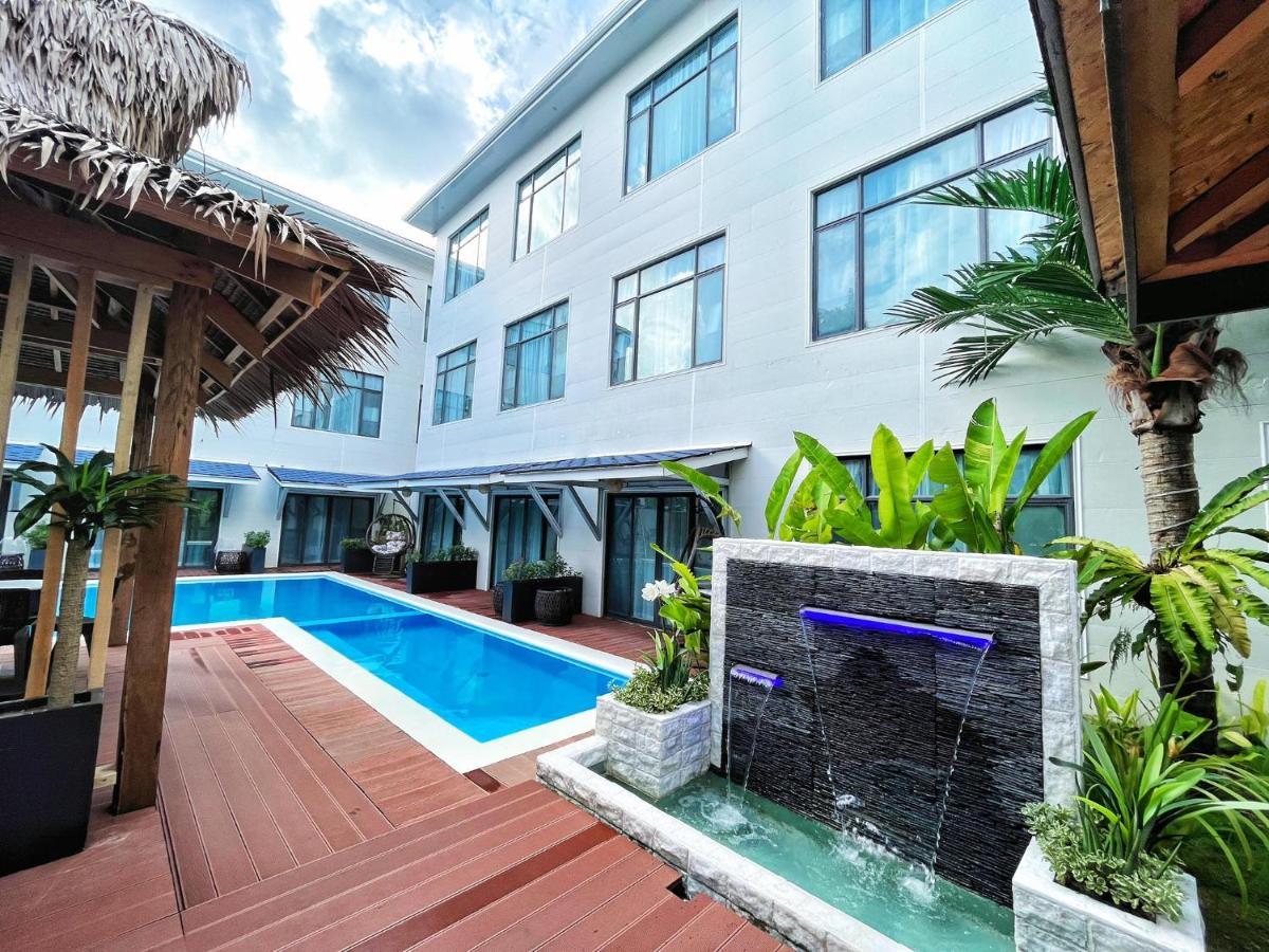 Siargao Seasky Resort Catangnan Exteriör bild